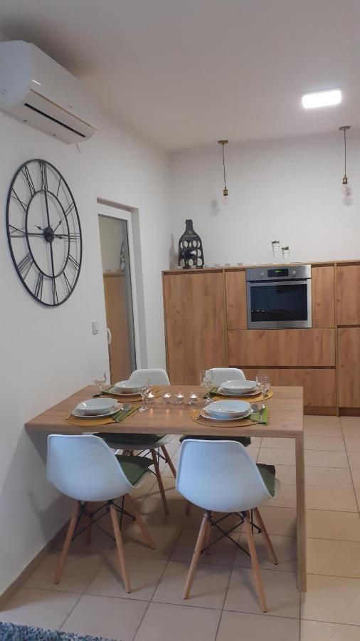 Oaza Klara Appartement Karlovac Buitenkant foto