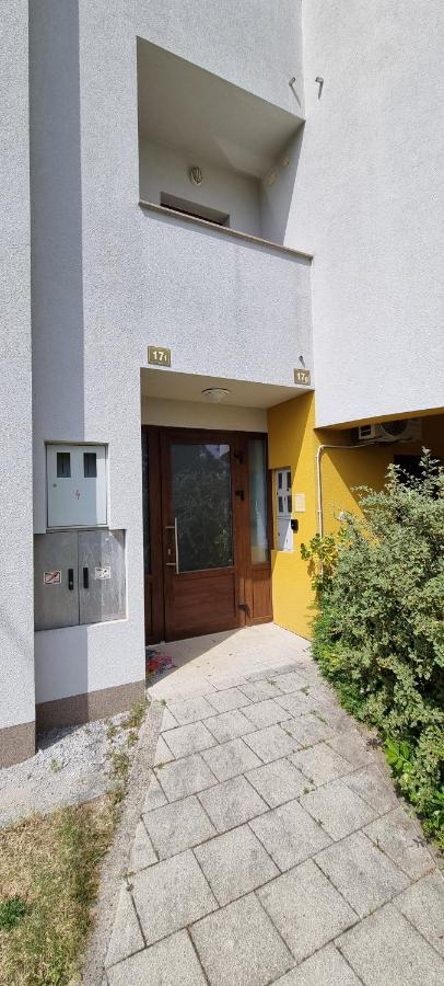 Oaza Klara Appartement Karlovac Buitenkant foto